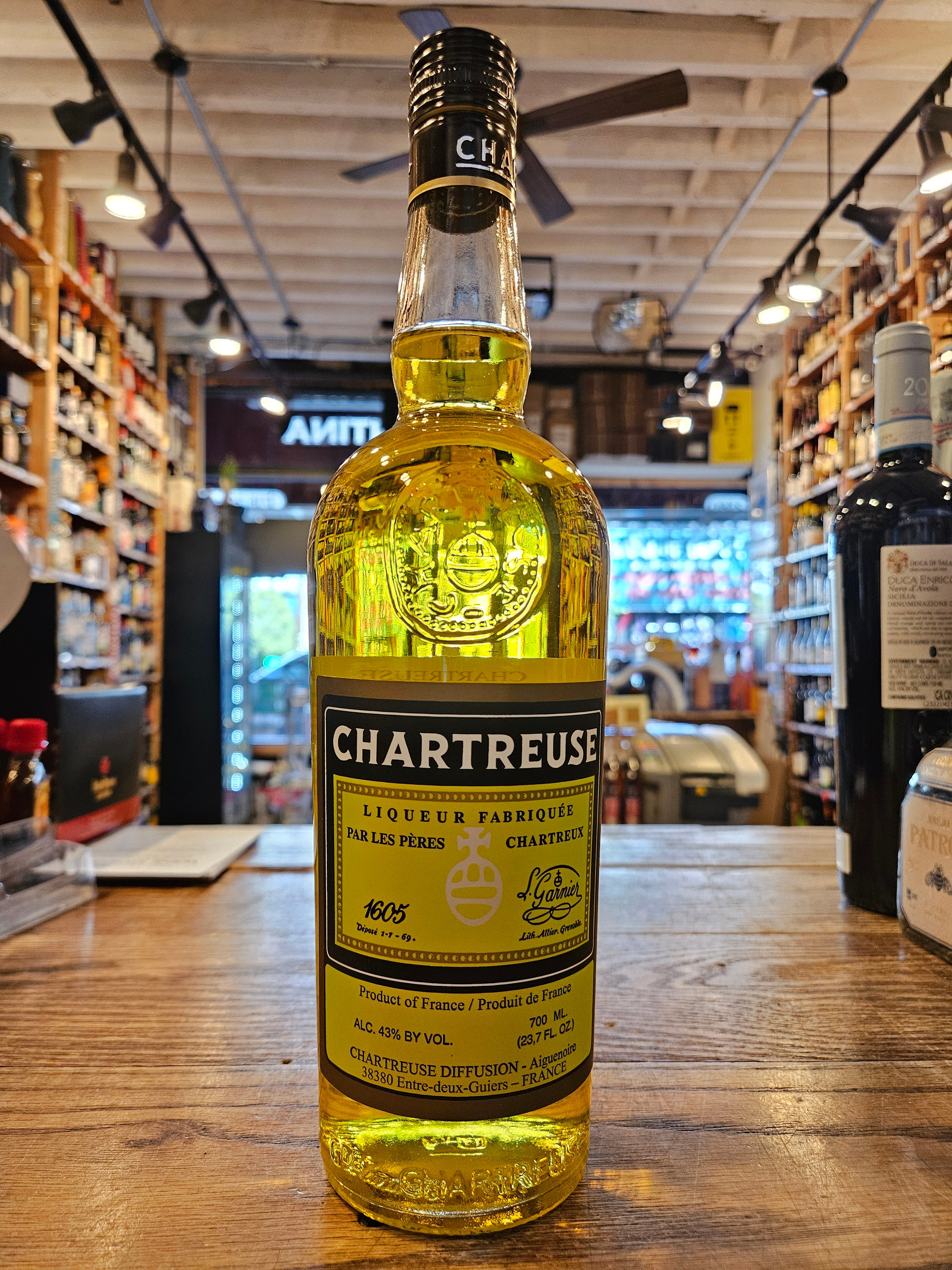 Chartreuse Yellow 700ml – Arthur Cantina Wine & Liquor