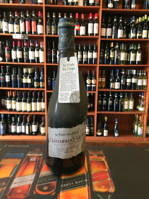 Chateauneuf du Pape Dirty bottle - Arthur Cantina Wine & Liquor