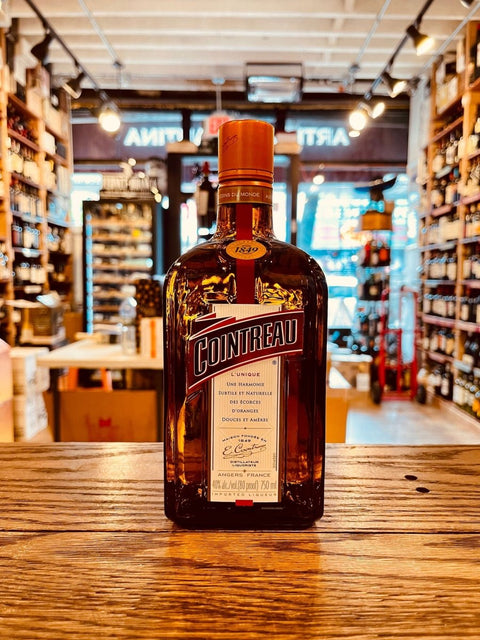 Cointreau 750mL - Arthur Cantina Wine & Liquor
