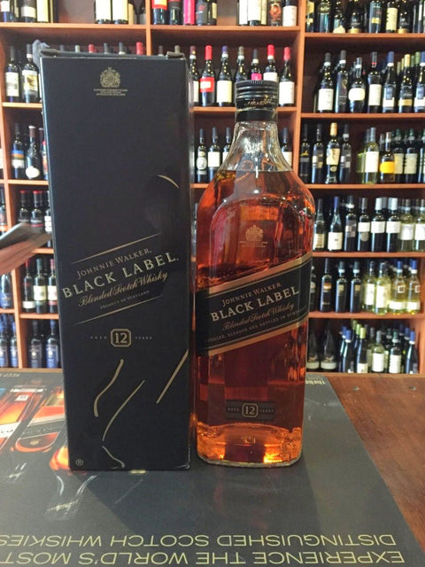 Johnnie Walker Black 1.75mL - Arthur Cantina Wine & Liquor