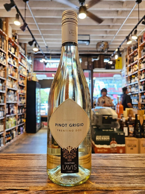Lavis Pinot Grigio 750mL - Arthur Cantina Wine & Liquor
