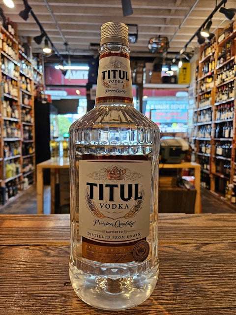 Titul Vodka 1.75mL - Arthur Cantina Wine & Liquor