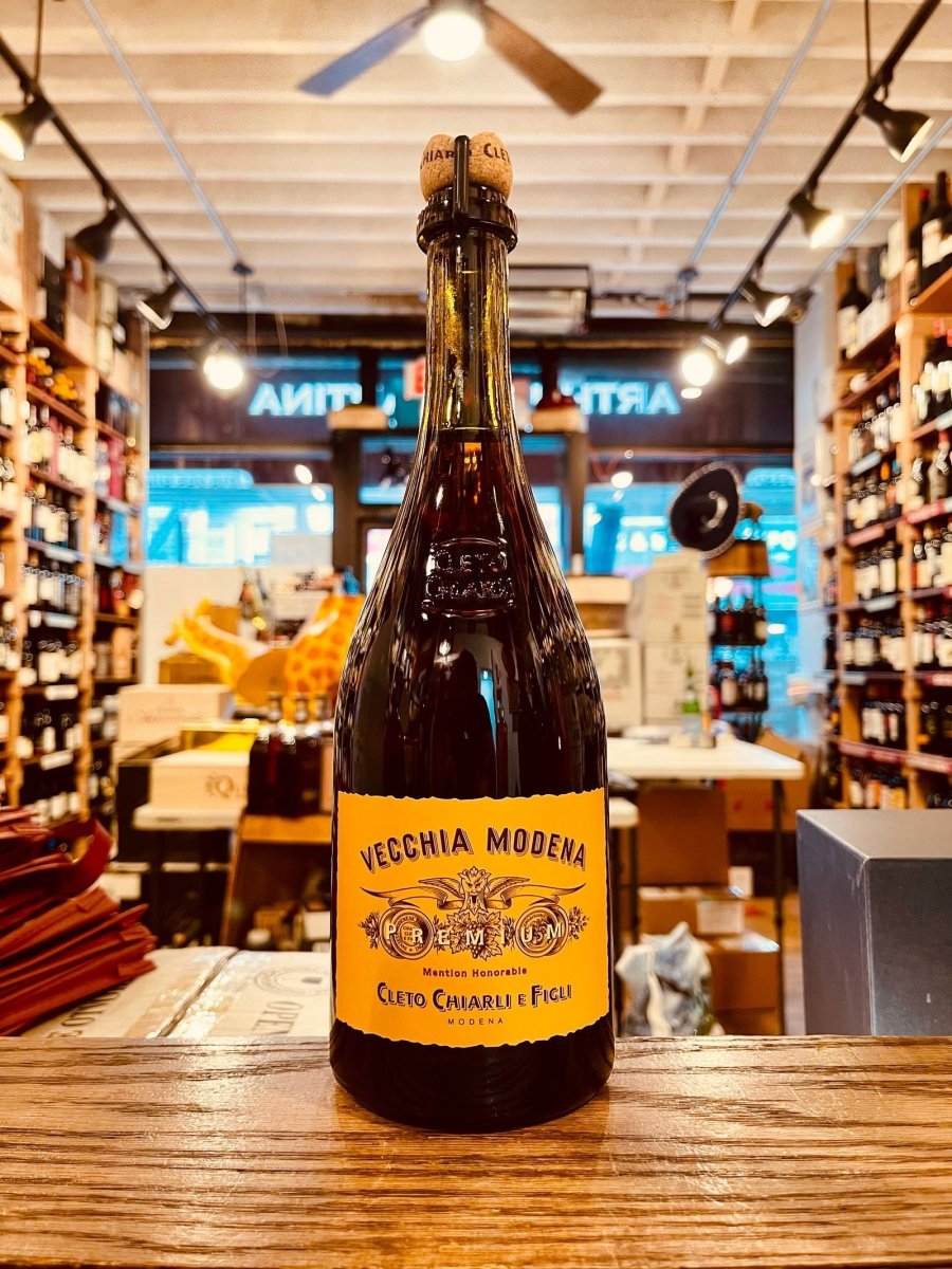 Vecchia Modena Lambrusco Sorbara Secco 750mL – Arthur Cantina Wine