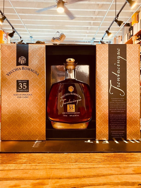 Vecchia Romagna 35yr 750mL - Arthur Cantina Wine & Liquor