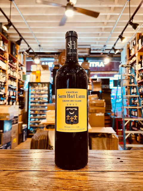 Chateau Smith Haut Lafitte 750mL 2017 - Arthur Cantina Wine & Liquor -  - #tag1# - #tag2#