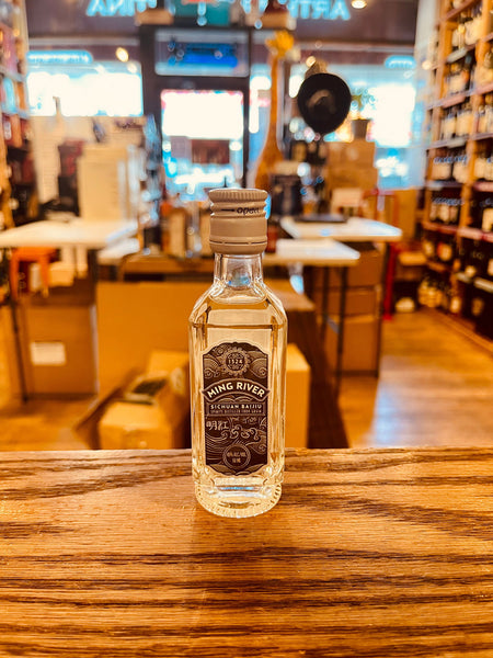 Ming River Sichuan Baijiu 50mL 45º – Arthur Cantina Wine & Liquor