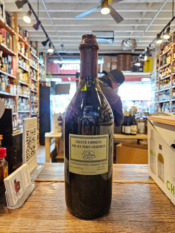 Chartreuse Green VEP 1L - Arthur Cantina Wine & Liquor