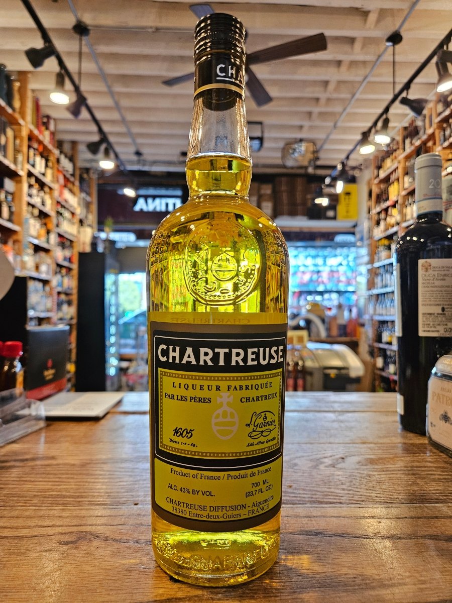 Chartreuse Yellow 700ml – Arthur Cantina Wine & Liquor