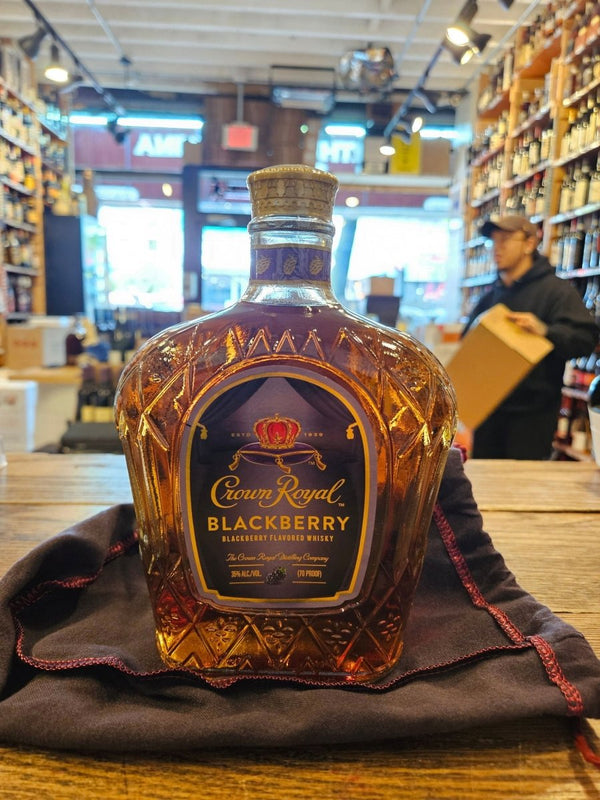 Crown Royal Blackberry 750mL - Arthur Cantina Wine & Liquor