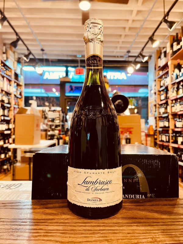 Donelli Lambrusco Sorbara 750mL - Arthur Cantina Wine & Liquor