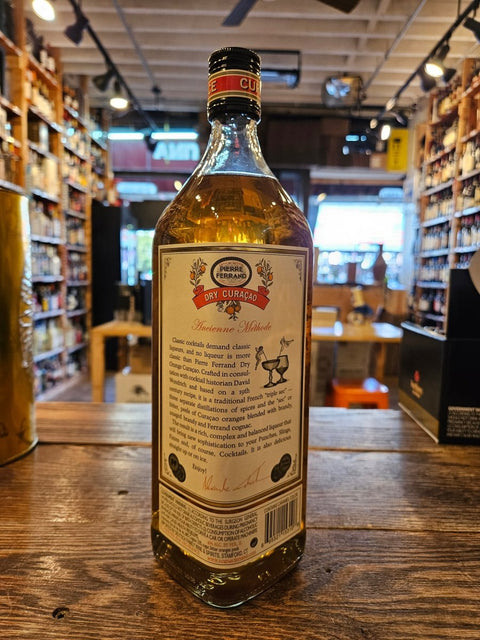 Ferrand Dry Curacao Orange Triple Sec 1L - Arthur Cantina Wine & Liquor