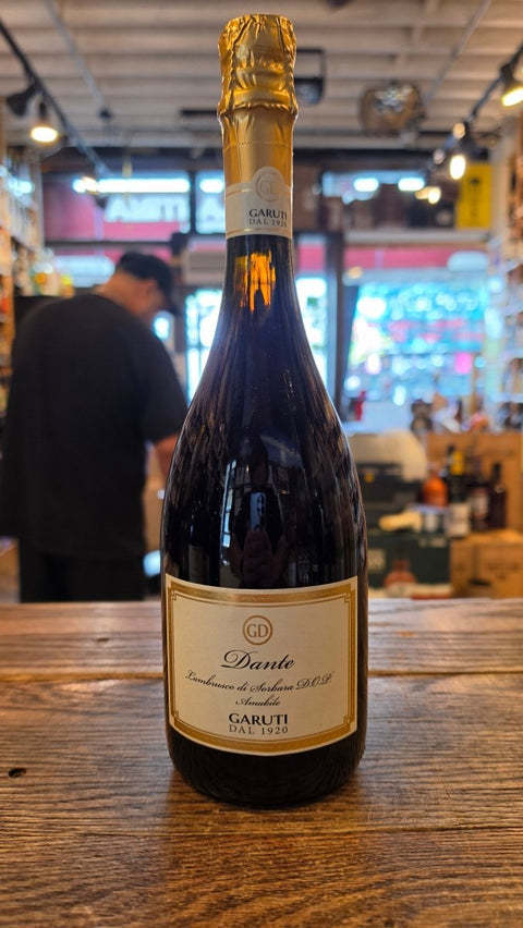 Garuti Vini Lambrusco Grasparossa Amabile Dante 750mL - Arthur Cantina Wine & Liquor