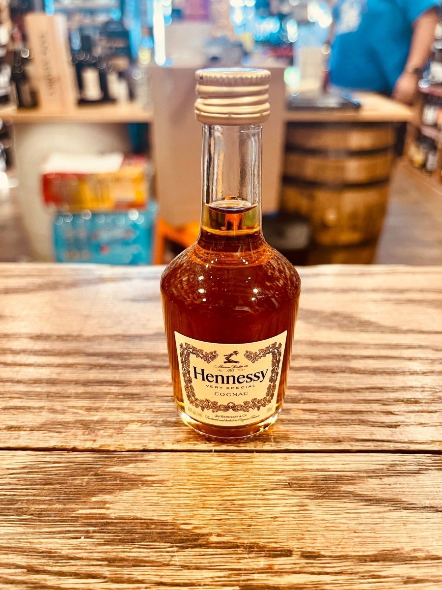 Hennessy VS 50mL – Arthur Cantina Wine & Liquor