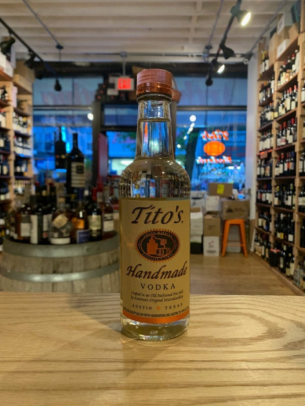 Tito's Handmade 375mL Vodka - Arthur Cantina Wine & Liquor