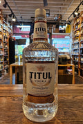 Titul Vodka 1.75mL - Arthur Cantina Wine & Liquor