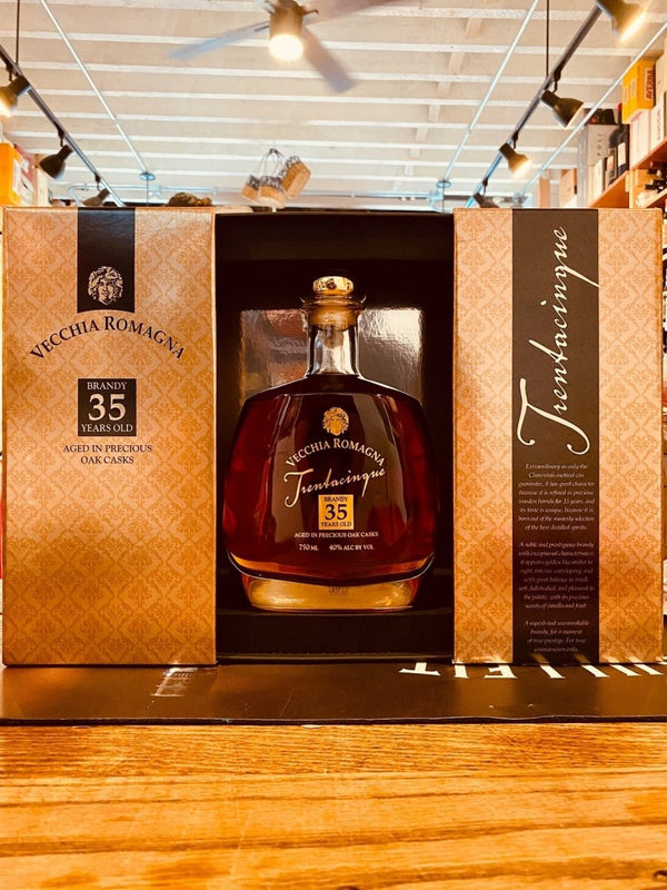 Vecchia Romagna 35yr 750mL - Arthur Cantina Wine & Liquor