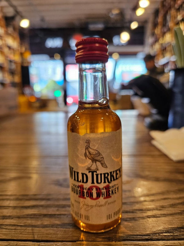 Wild Turkey Bourbon Whiskey 101 50mL - Arthur Cantina Wine & Liquor